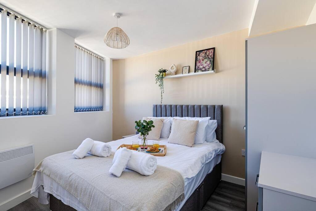 Entire 1 Bed Apt In The Centre Of Stockport Exterior foto